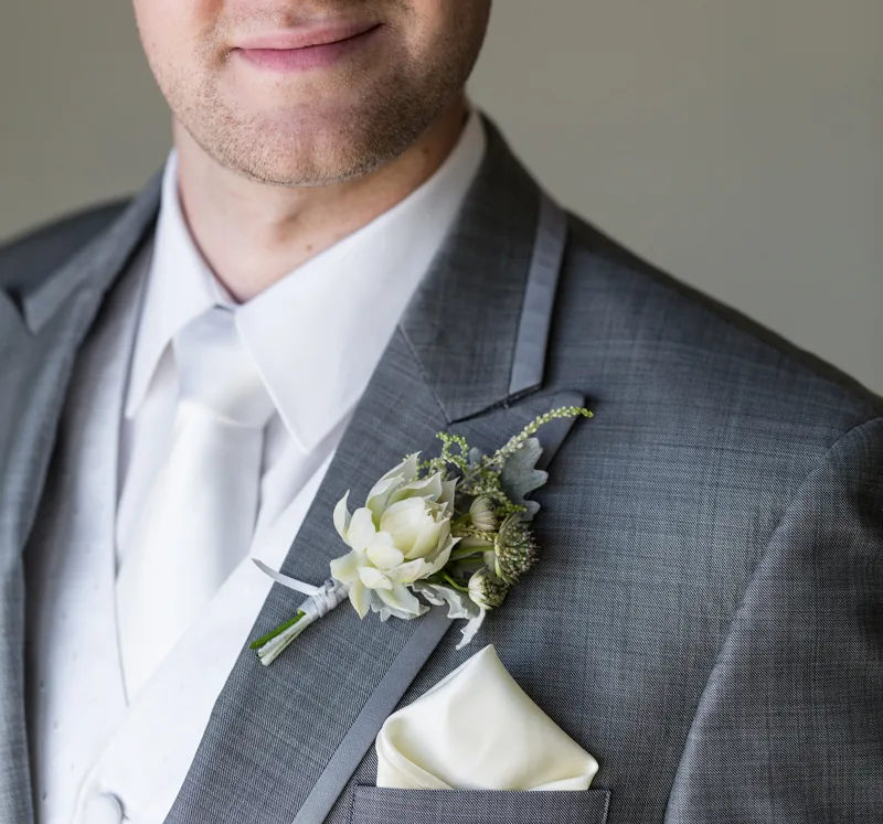 Groom boutineer